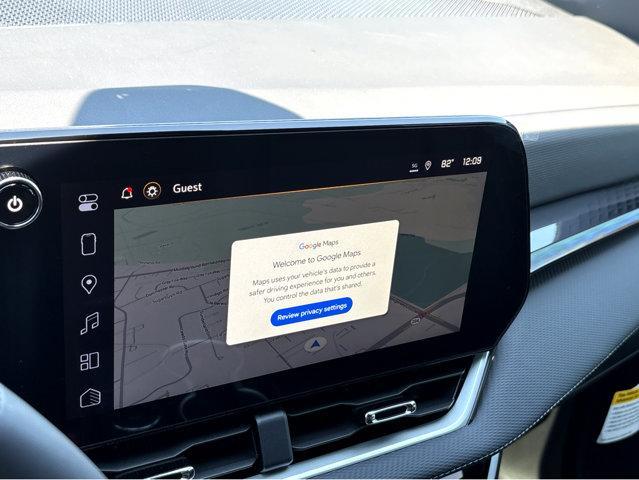 new 2026 Chevrolet Equinox car, priced at $33,140