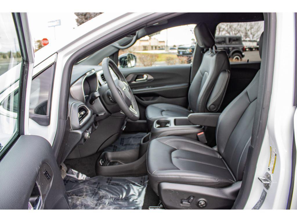 new 2026 Chrysler Pacifica car, priced at $42,000
