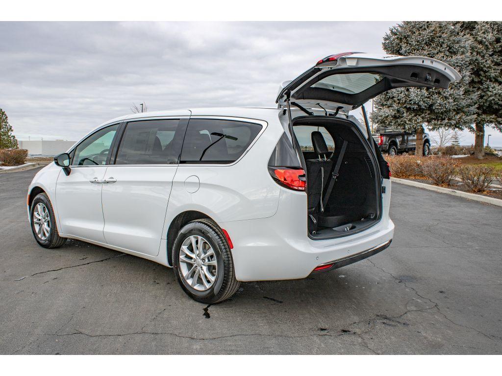 new 2026 Chrysler Pacifica car, priced at $42,000