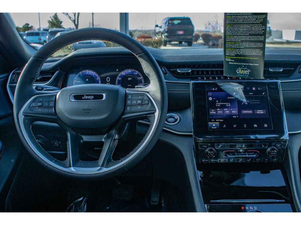 new 2025 Jeep Grand Cherokee car, priced at $42,750