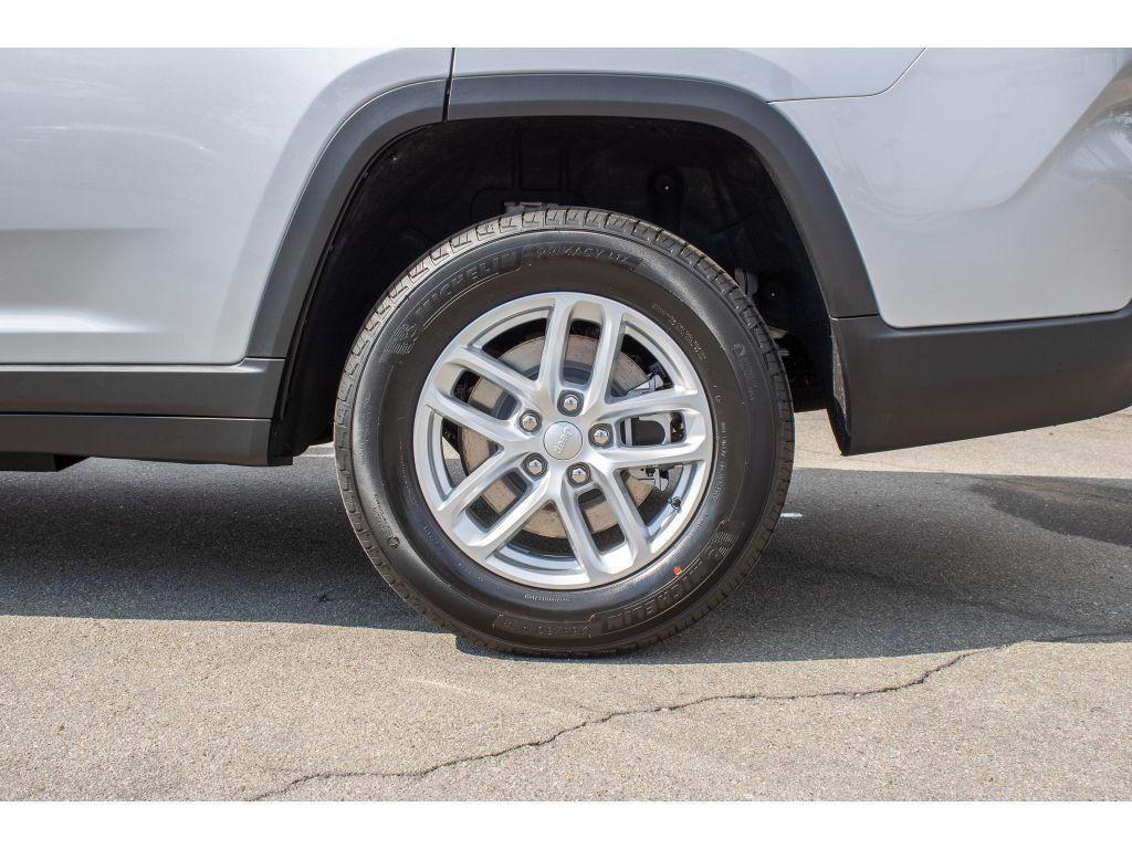 new 2025 Jeep Grand Cherokee L car, priced at $38,500