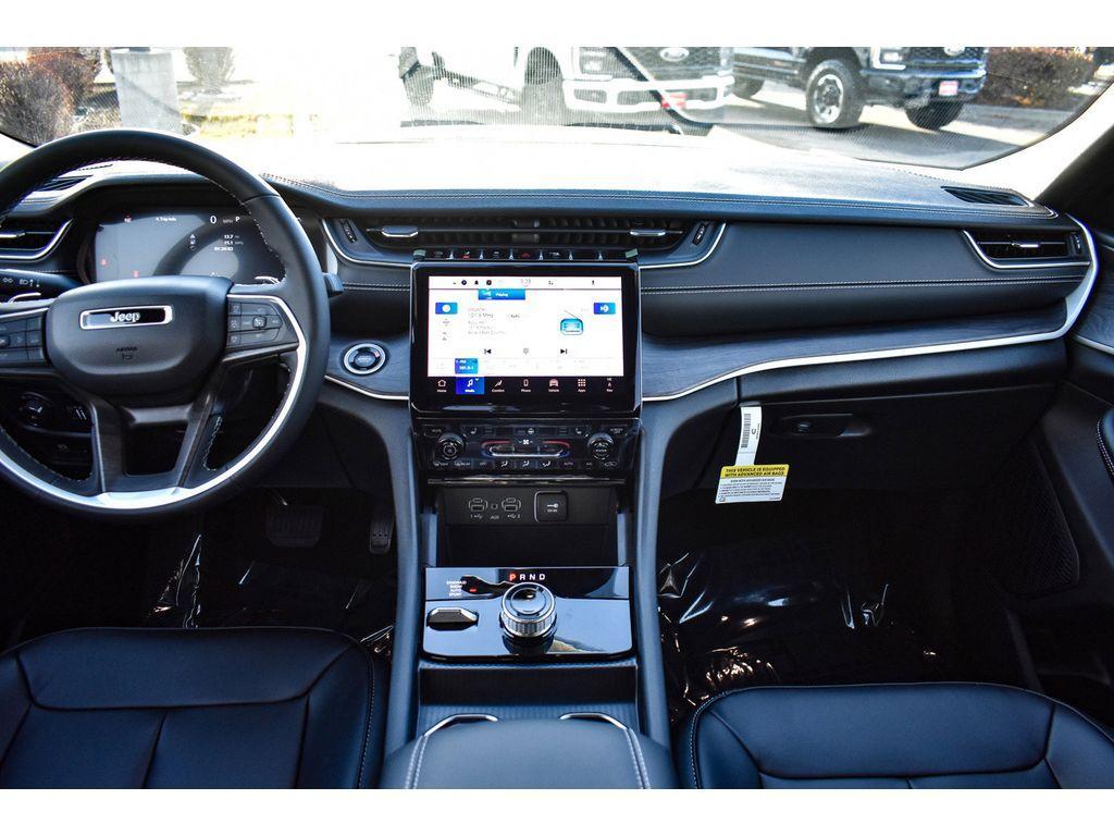 new 2025 Jeep Grand Cherokee L car, priced at $44,000