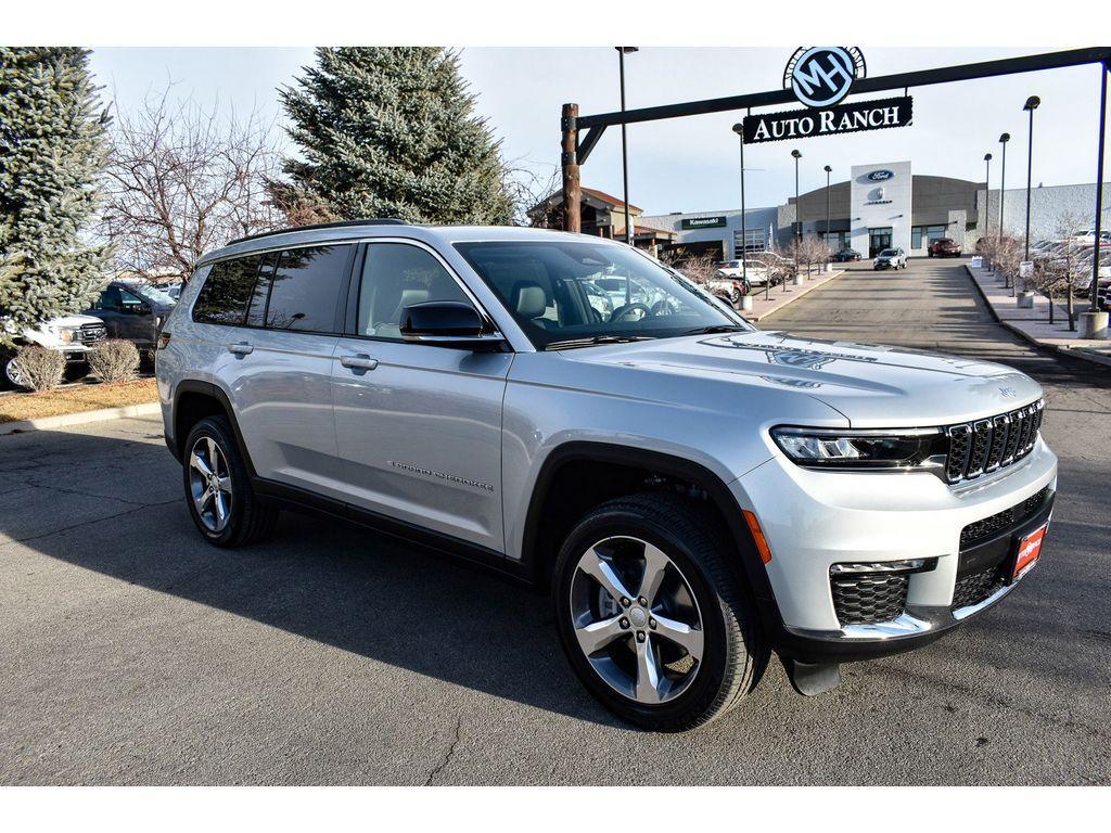new 2025 Jeep Grand Cherokee L car, priced at $44,000