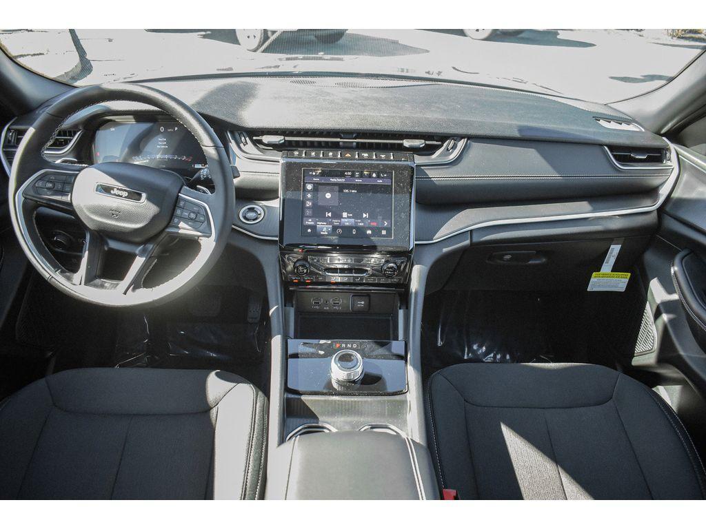 new 2025 Jeep Grand Cherokee L car, priced at $38,500