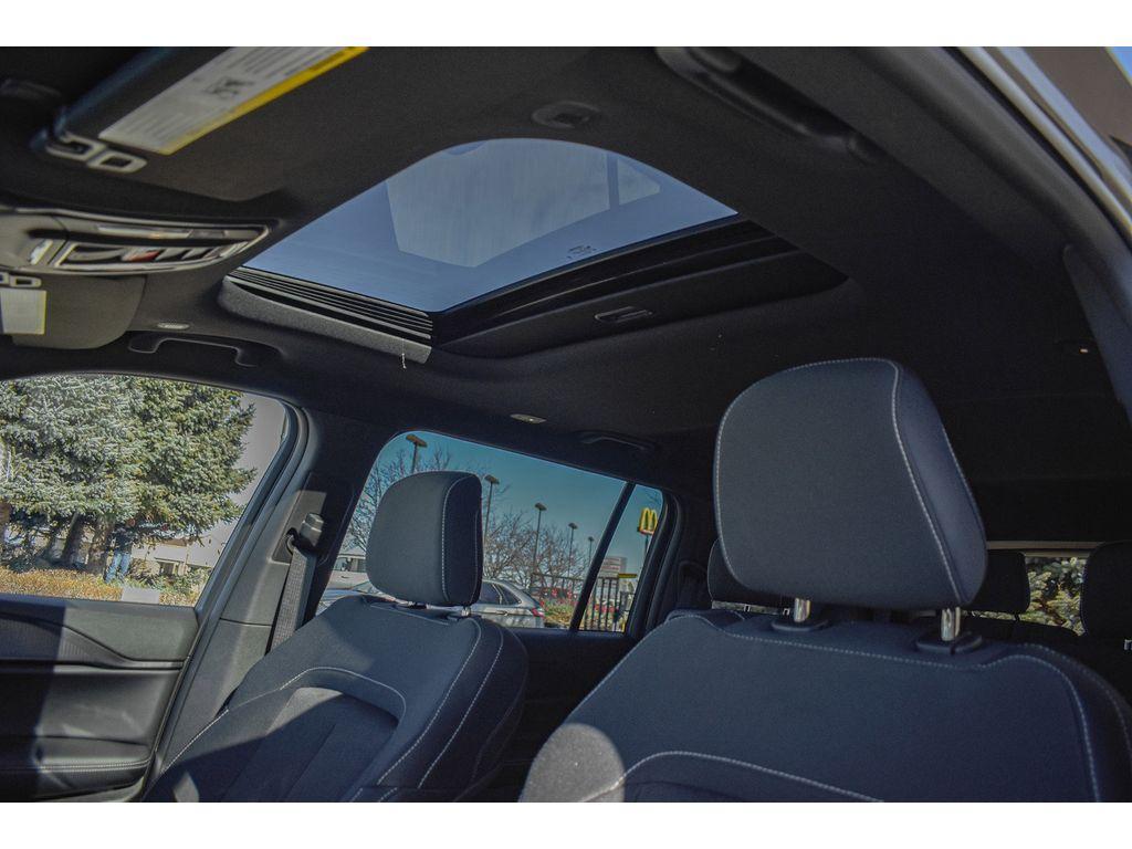 new 2025 Jeep Grand Cherokee L car, priced at $38,500