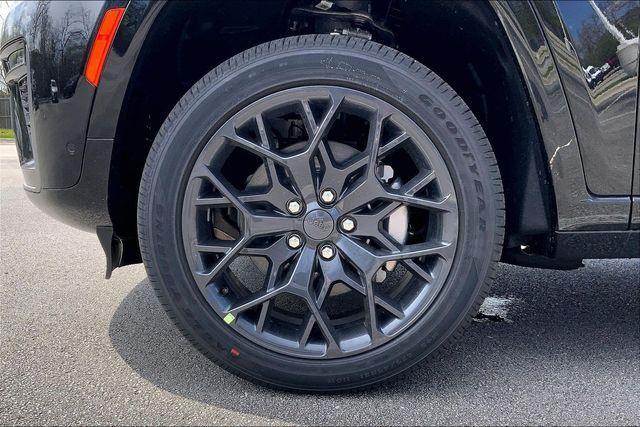 new 2026 Jeep Grand Cherokee L car, priced at $64,995