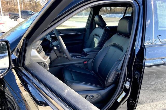 new 2026 Jeep Grand Cherokee car, priced at $49,479