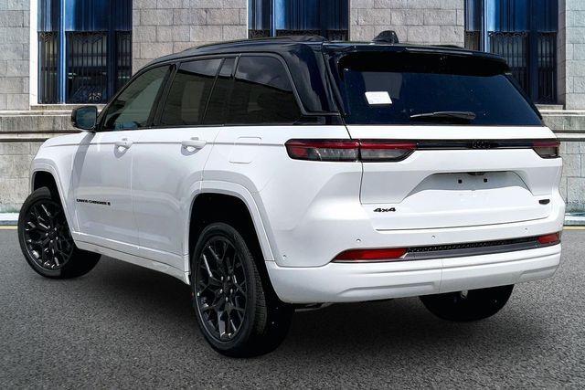 new 2026 Jeep Grand Cherokee car, priced at $60,999