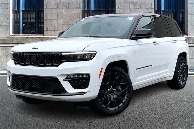 new 2025 Jeep Grand Cherokee car, priced at $59,301