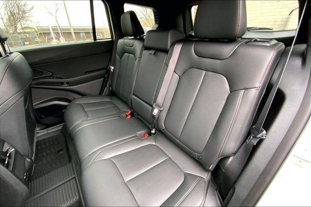 new 2026 Jeep Cherokee car, priced at $45,875