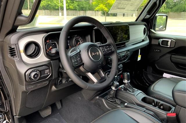 new 2025 Jeep Wrangler car, priced at $47,971