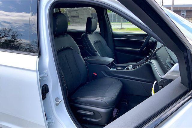 new 2026 Jeep Grand Cherokee L car, priced at $47,988