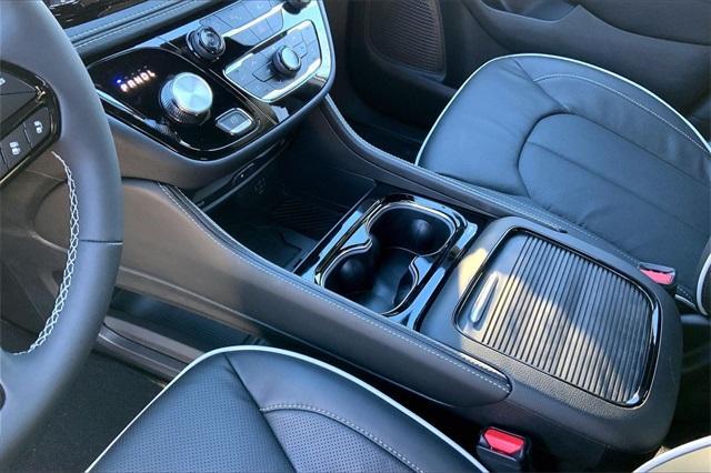 new 2026 Chrysler Pacifica car