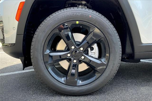 new 2025 Jeep Grand Cherokee L car, priced at $54,491