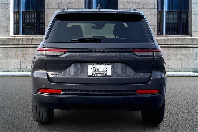 used 2022 Jeep Grand Cherokee car, priced at $28,401