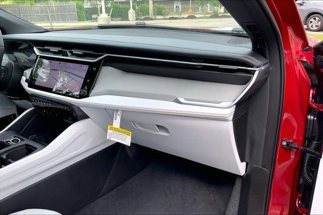 new 2026 Jeep Cherokee car, priced at $43,585