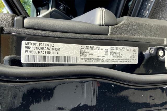 new 2025 Jeep Grand Cherokee car, priced at $42,971