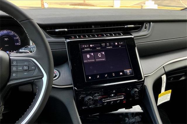 new 2025 Jeep Grand Cherokee car, priced at $42,971