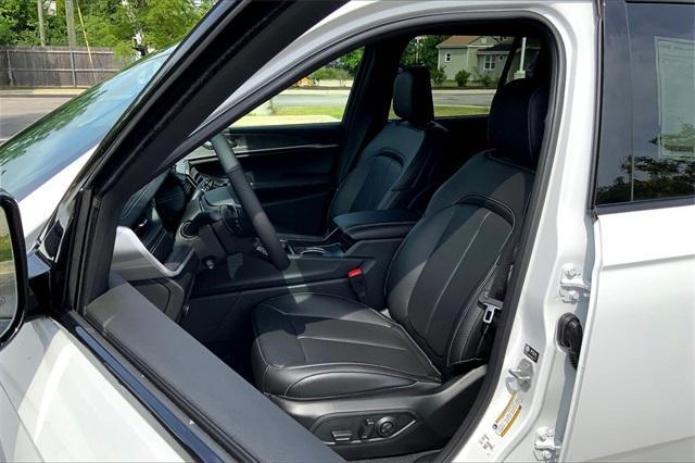 new 2025 Jeep Grand Cherokee car, priced at $48,221