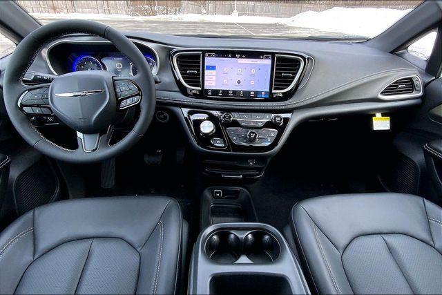 used 2026 Chrysler Pacifica car, priced at $48,022
