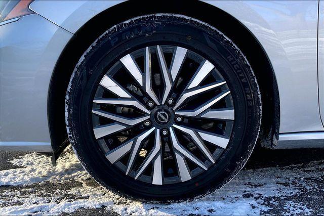 used 2024 Nissan Altima car, priced at $17,564