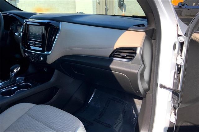 used 2022 Chevrolet Traverse car, priced at $23,450