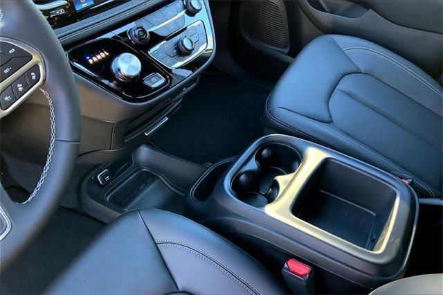 new 2026 Chrysler Pacifica car, priced at $47,621