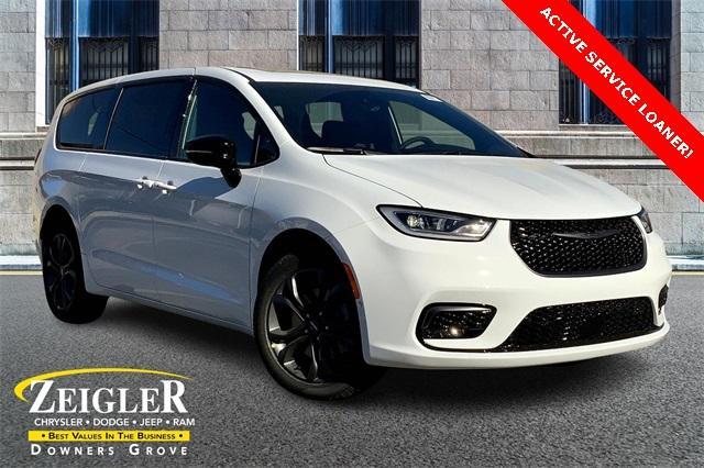 new 2026 Chrysler Pacifica car, priced at $47,560