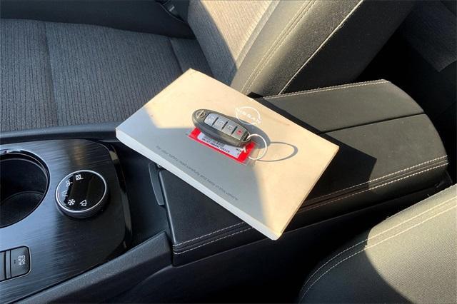 used 2022 Nissan Rogue car, priced at $21,218