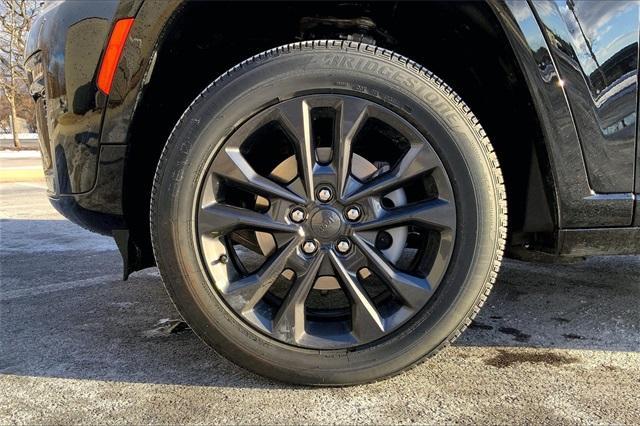 new 2026 Jeep Grand Cherokee car, priced at $54,575