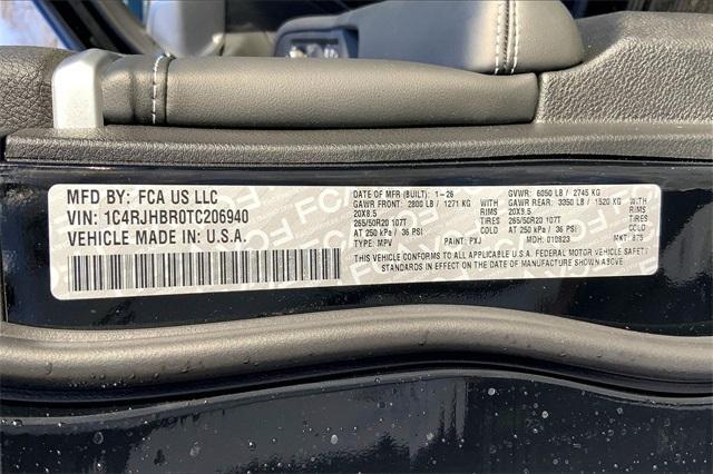 new 2026 Jeep Grand Cherokee car, priced at $54,575