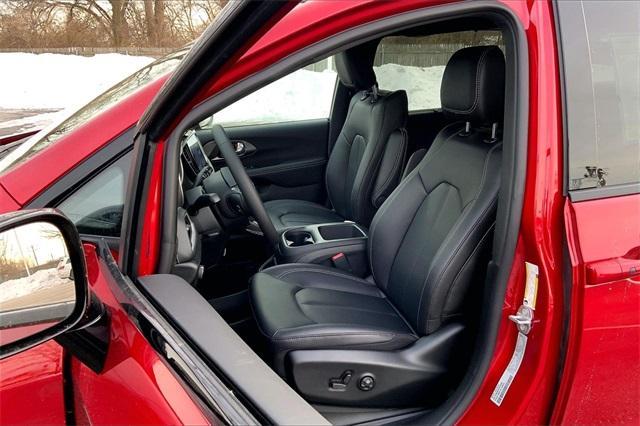 new 2026 Chrysler Pacifica car