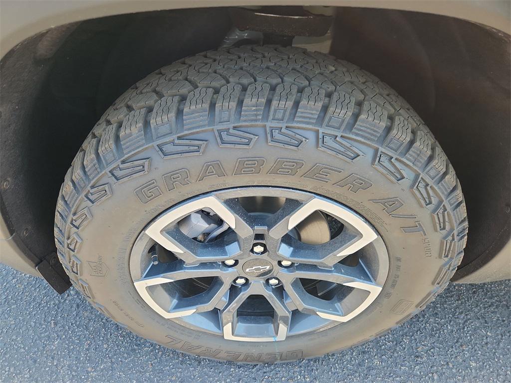 new 2026 Chevrolet Equinox car, priced at $36,617