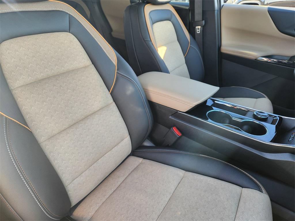 new 2026 Chevrolet Equinox car, priced at $35,000