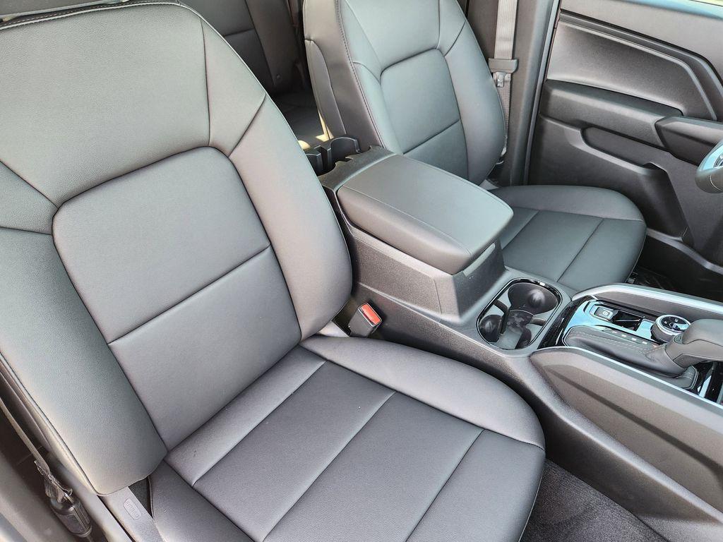 new 2026 Chevrolet Colorado car, priced at $43,384