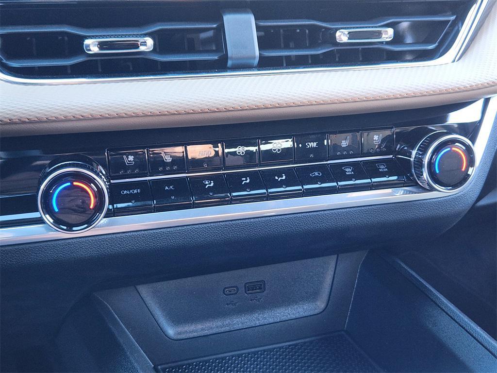 new 2026 Chevrolet Equinox car, priced at $35,451