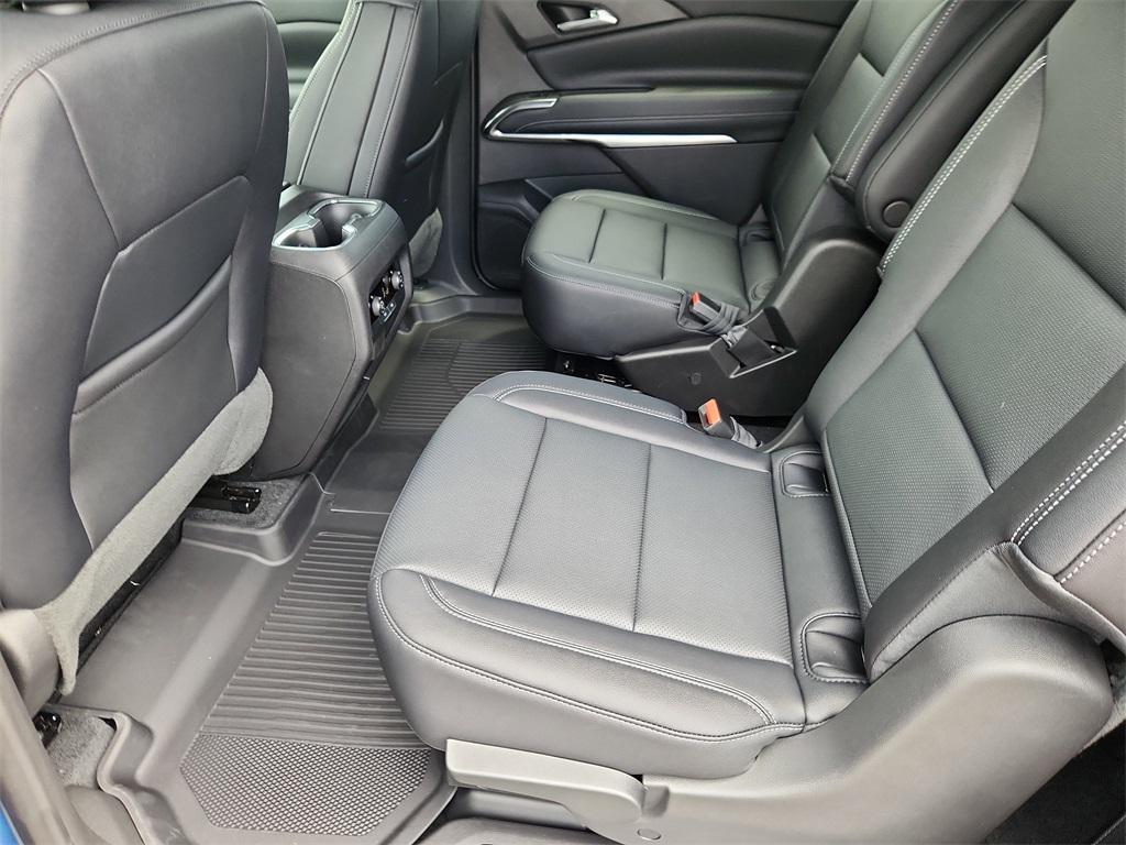 new 2025 Chevrolet Traverse car, priced at $46,195