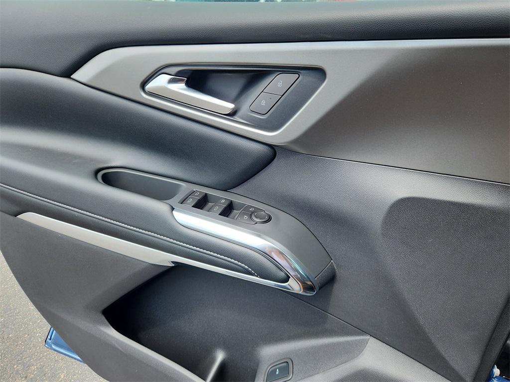 new 2025 Chevrolet Traverse car, priced at $46,195