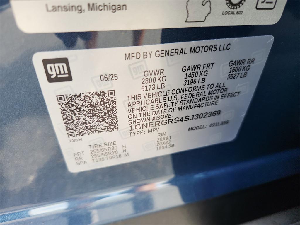 new 2025 Chevrolet Traverse car, priced at $46,195