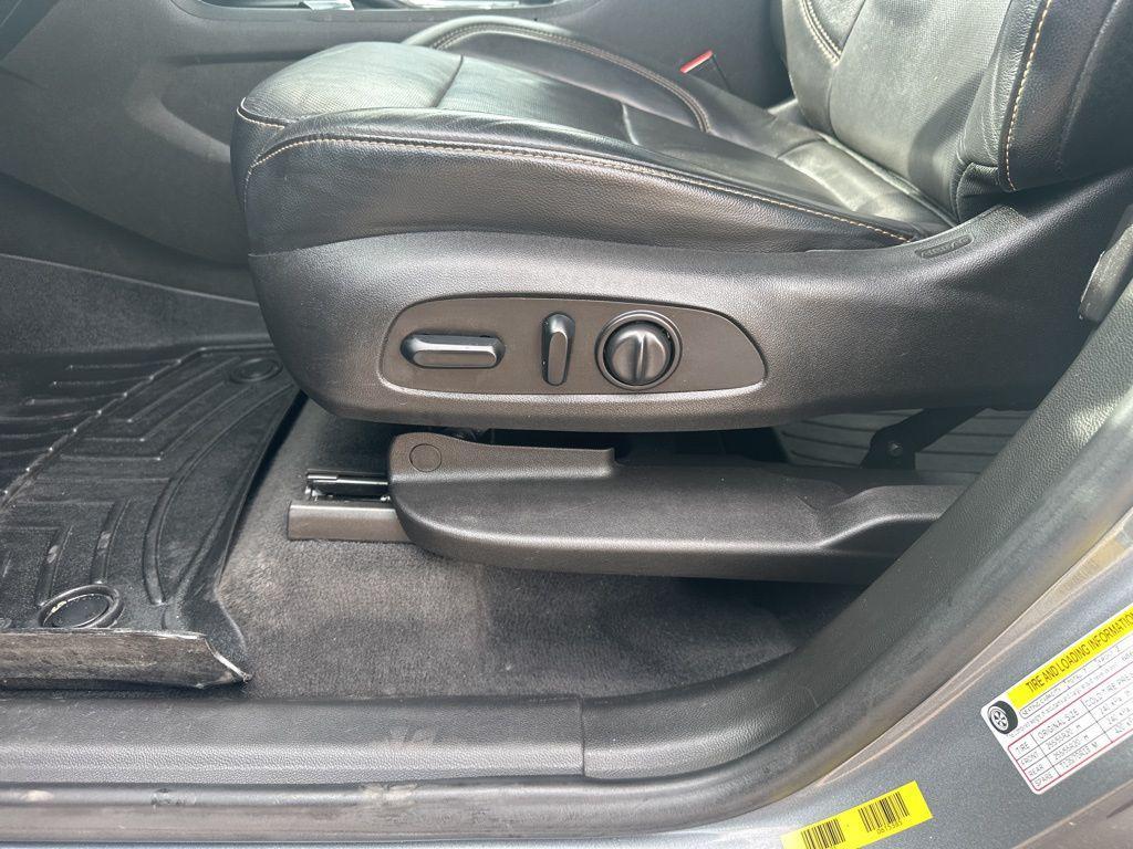 used 2018 Chevrolet Traverse car, priced at $20,998