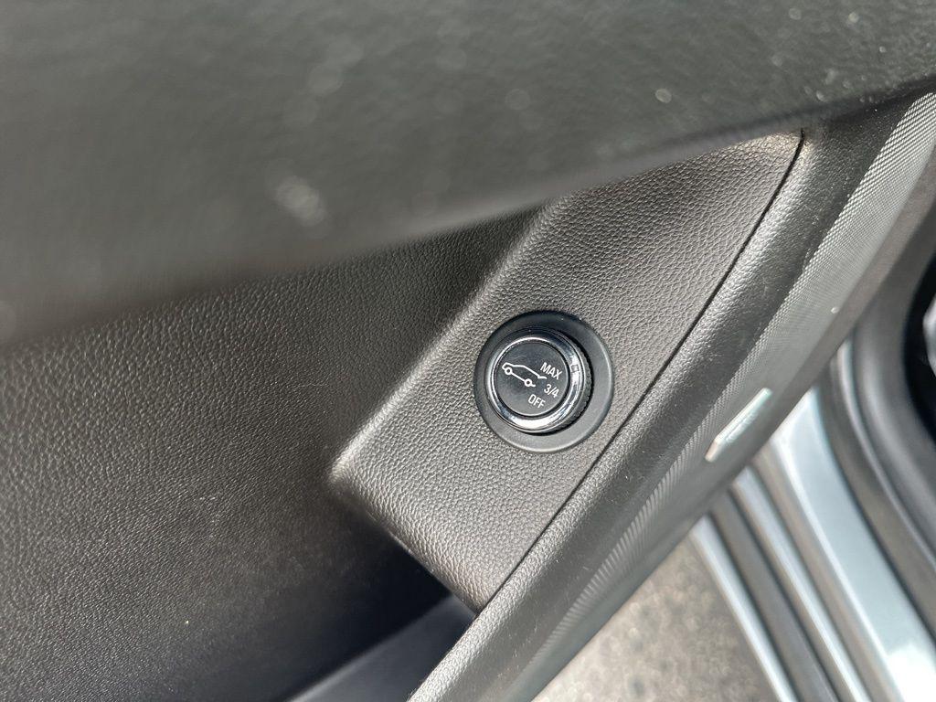 used 2018 Chevrolet Traverse car, priced at $20,998