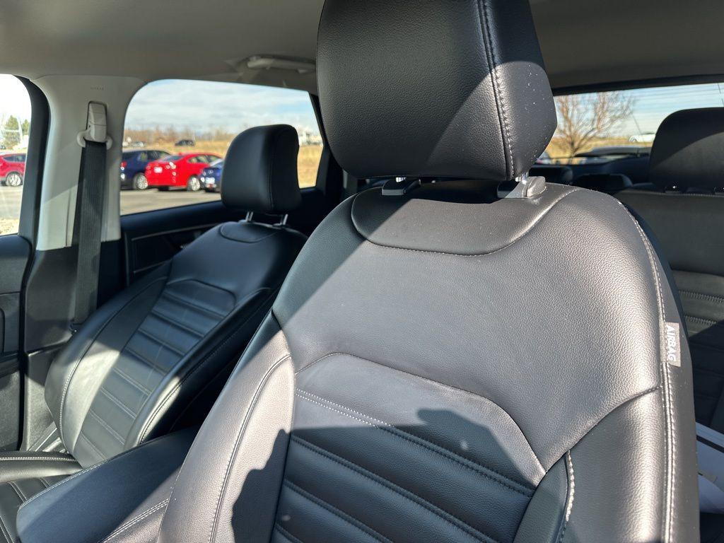 used 2022 Ford Edge car, priced at $20,698