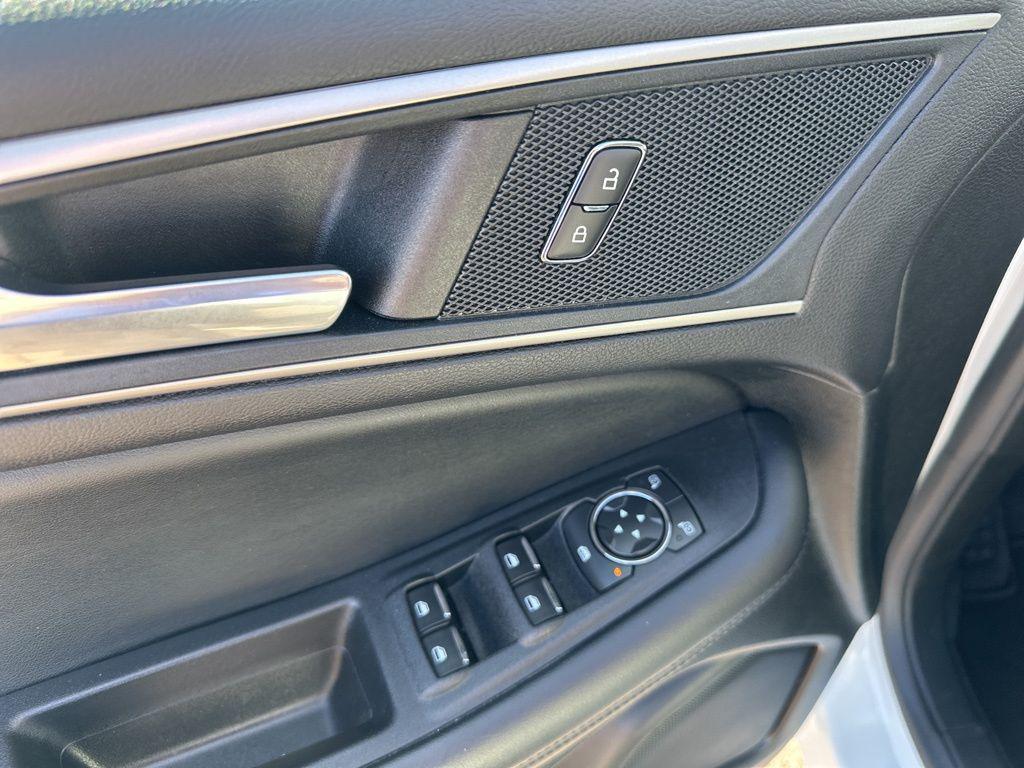 used 2022 Ford Edge car, priced at $20,698