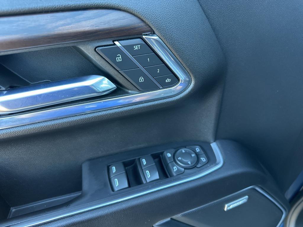 used 2023 GMC Sierra 1500 car, priced at $38,298