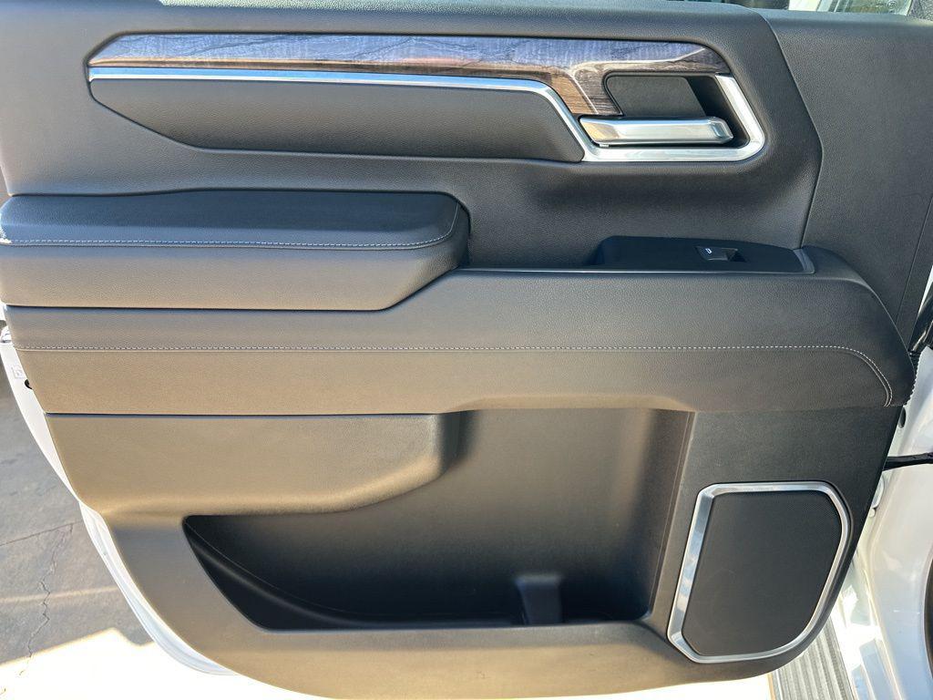 used 2024 Chevrolet Silverado 2500 car, priced at $63,998