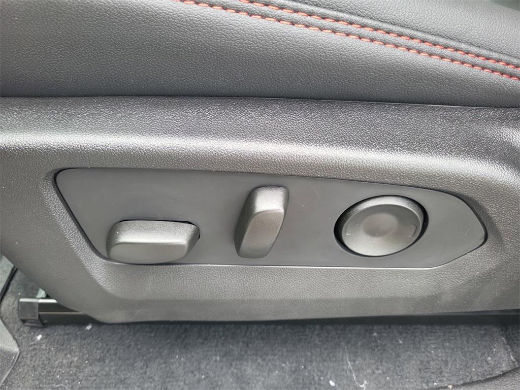 new 2025 Chevrolet Colorado car, priced at $44,420