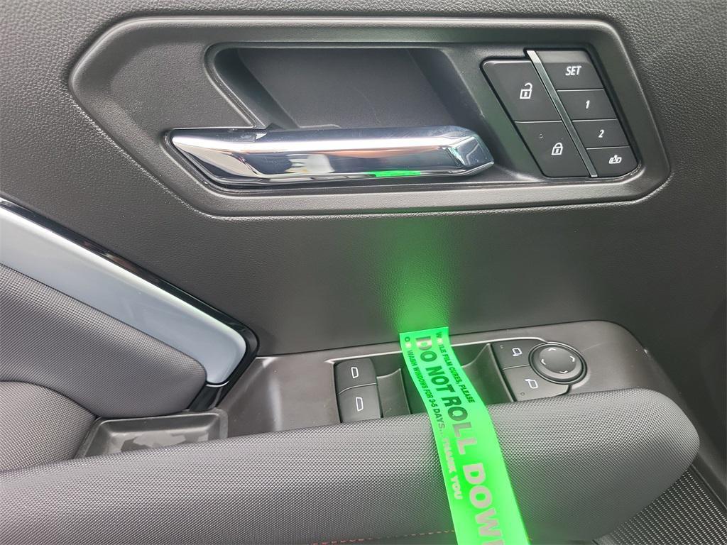 new 2025 Chevrolet Colorado car, priced at $44,420