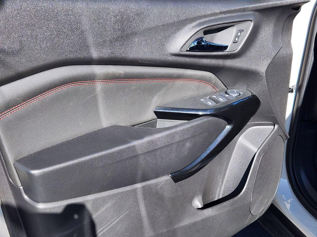 new 2026 Chevrolet Trax car, priced at $27,580