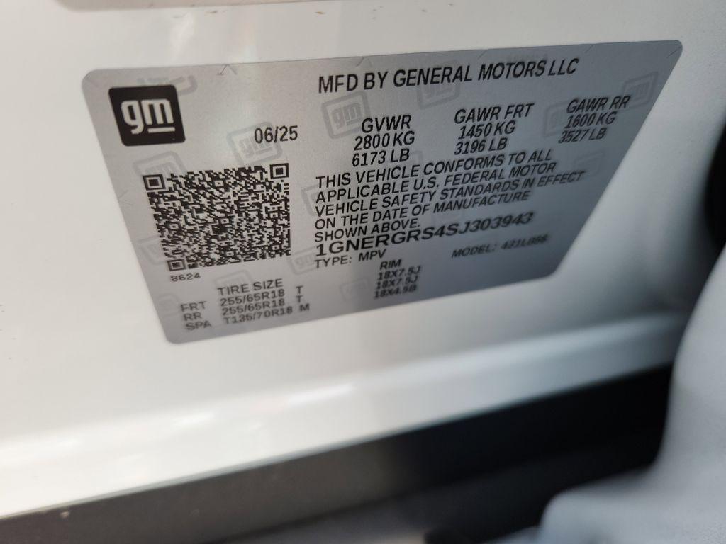 new 2025 Chevrolet Traverse car, priced at $42,695