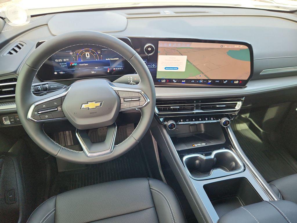 new 2025 Chevrolet Traverse car, priced at $42,695